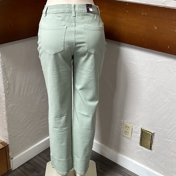 Gloria Vanderbilt jeans - Picture 3 of 4